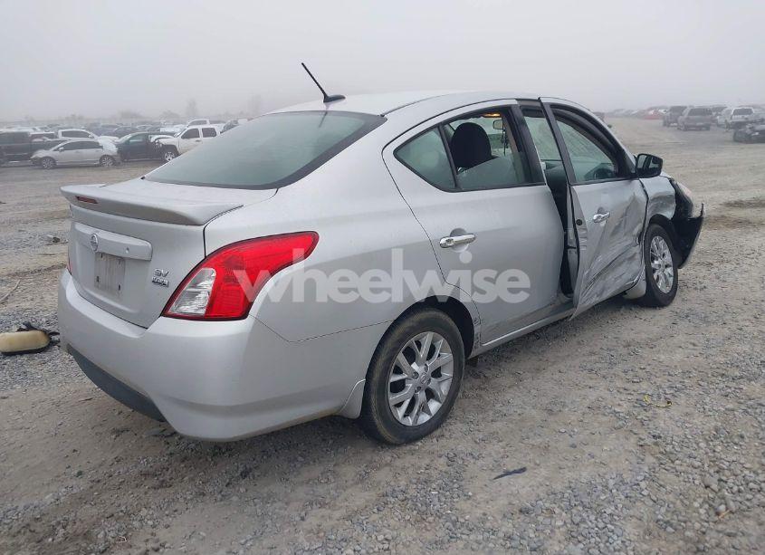 Photo 4 of 2018 Nissan Versa 1.6 SV (VIN 3N1CN7AP2JL815651)