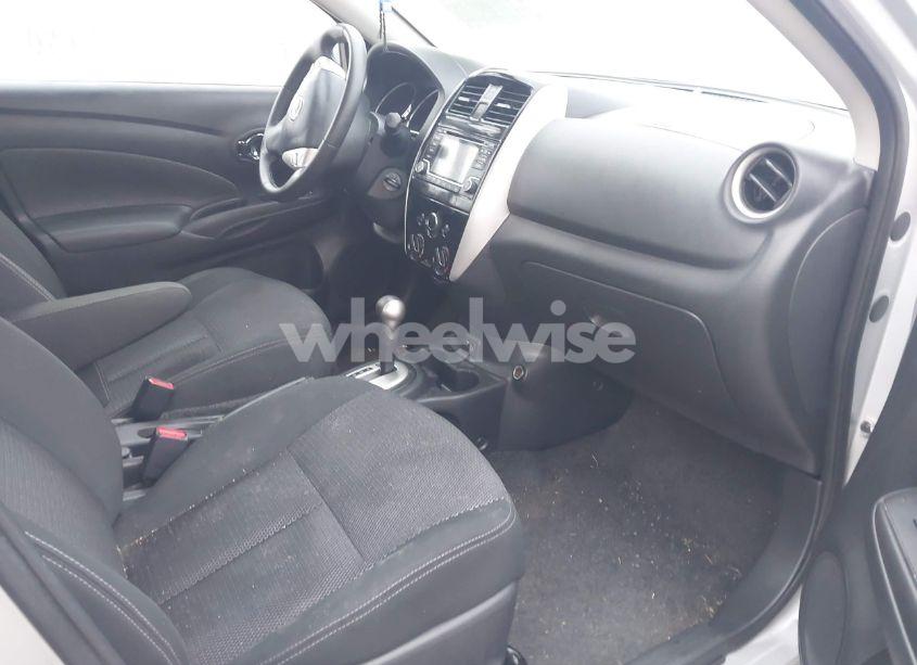 Photo 5 of 2018 Nissan Versa 1.6 SV (VIN 3N1CN7AP2JL815651)