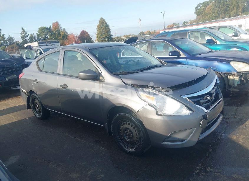 Photo 13 of 2018 Nissan Versa 1.6 S (VIN 3N1CN7AP2JL817450)