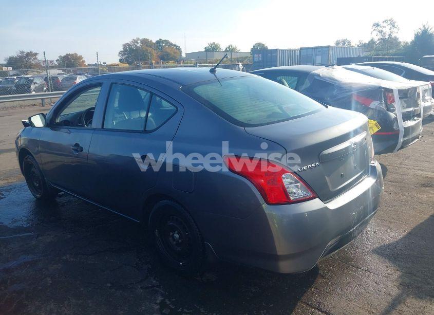 Photo 14 of 2018 Nissan Versa 1.6 S (VIN 3N1CN7AP2JL817450)