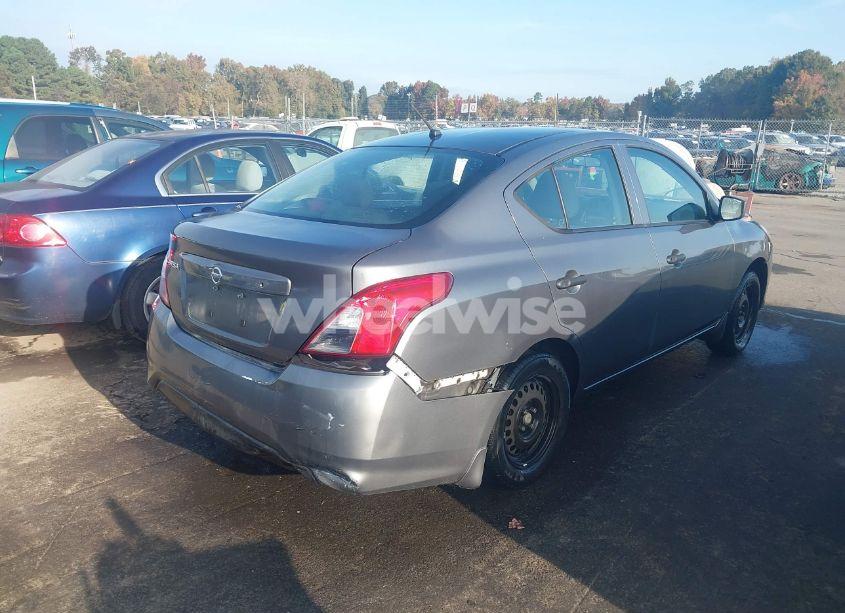 Photo 4 of 2018 Nissan Versa 1.6 S (VIN 3N1CN7AP2JL817450)