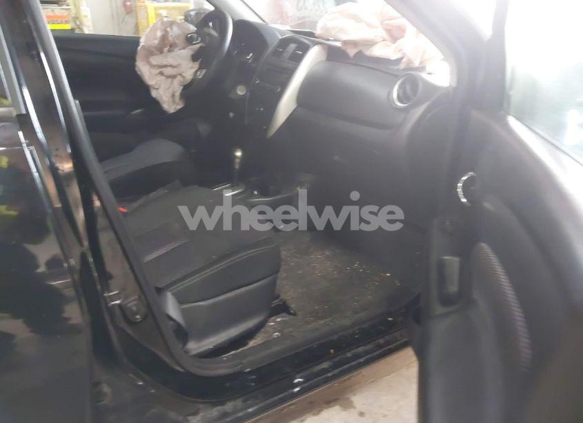 Photo 5 of 2018 Nissan Versa 1.6 SV (VIN 3N1CN7AP2JL835804)