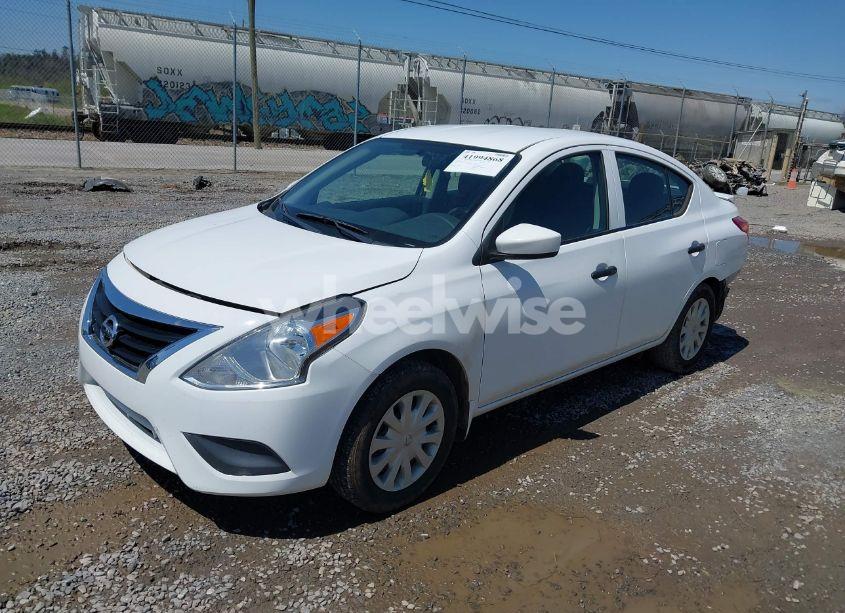 Photo 2 of 2018 Nissan Versa 1.6 S+ (VIN 3N1CN7AP2JL840968)