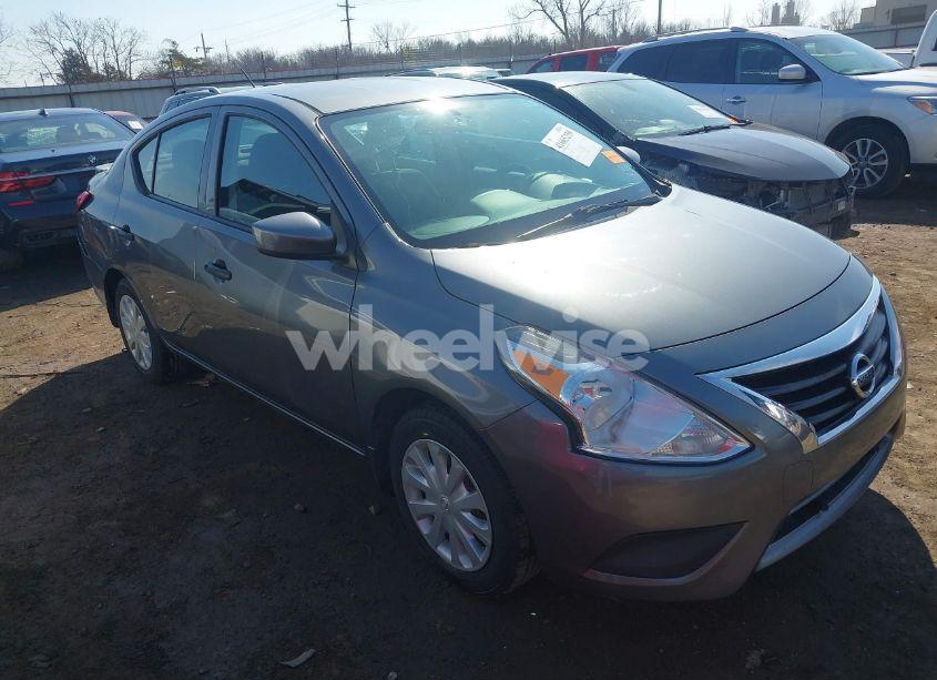 2018 Nissan Versa 1.6 S+ (VIN 3N1CN7AP2JL856216) main photo