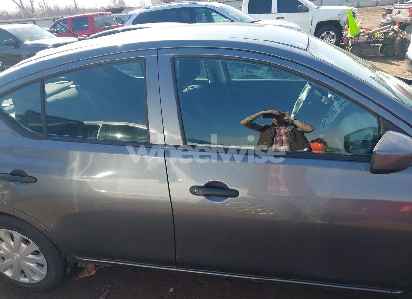 Photo 13 of 2018 Nissan Versa 1.6 S+ (VIN 3N1CN7AP2JL856216)