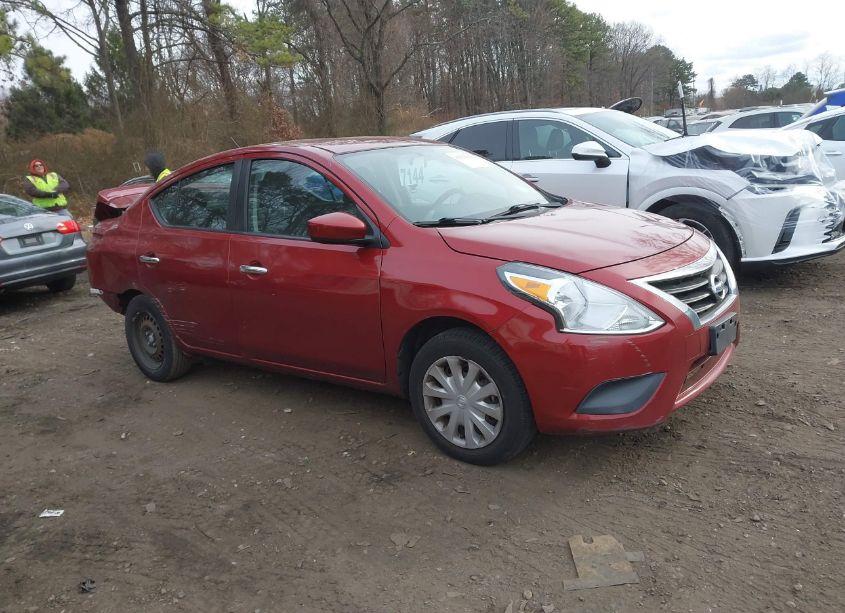 2018 Nissan Versa 1.6 SV (VIN 3N1CN7AP2JL861464) main photo