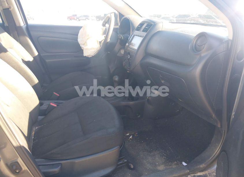 Photo 5 of 2018 Nissan Versa 1.6 S+ (VIN 3N1CN7AP2JL888258)