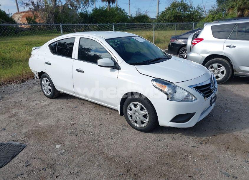 2019 Nissan Versa 1.6 S+ (VIN 3N1CN7AP2KL807020) main photo