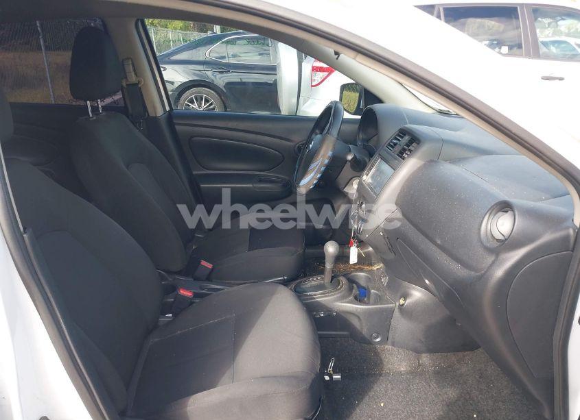 Photo 5 of 2019 Nissan Versa 1.6 S+ (VIN 3N1CN7AP2KL807020)