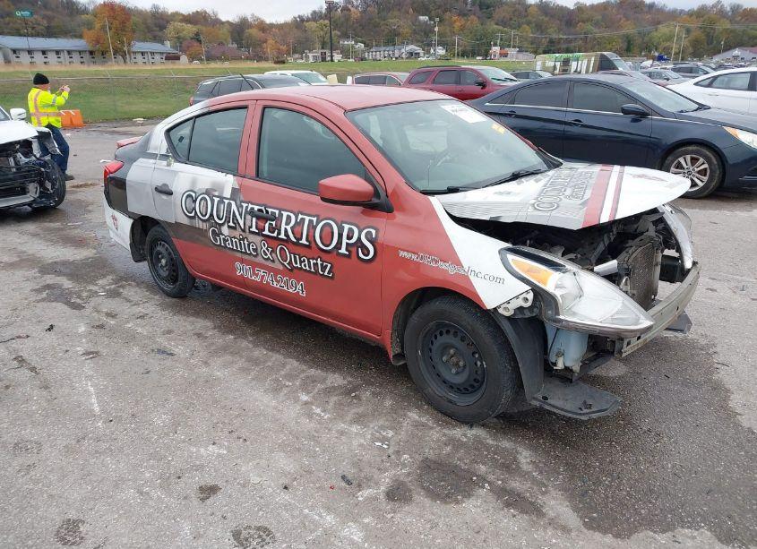 2019 Nissan Versa 1.6 S+ (VIN 3N1CN7AP2KL807132) main photo