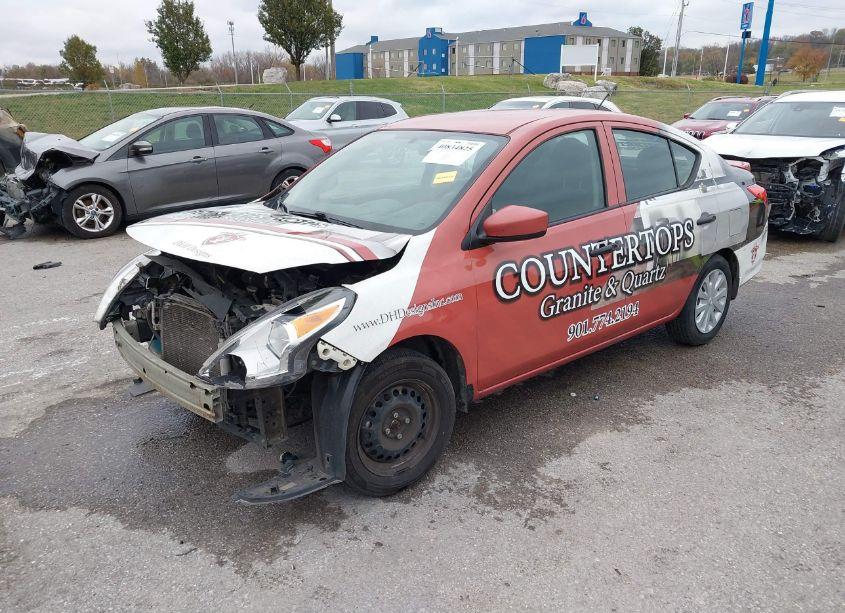 Photo 2 of 2019 Nissan Versa 1.6 S+ (VIN 3N1CN7AP2KL807132)