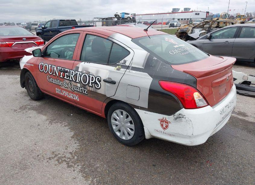 Photo 3 of 2019 Nissan Versa 1.6 S+ (VIN 3N1CN7AP2KL807132)