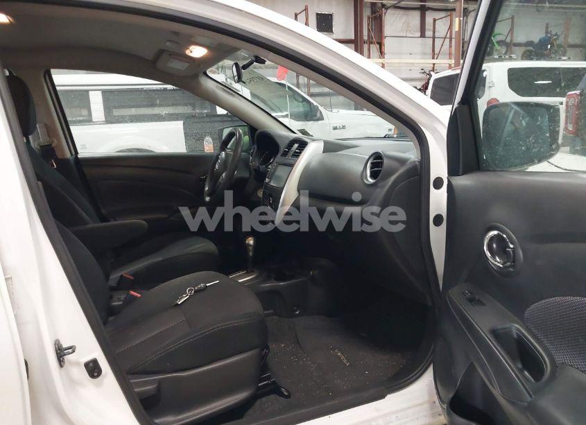 Photo 5 of 2019 Nissan Versa 1.6 SV (VIN 3N1CN7AP2KL827865)