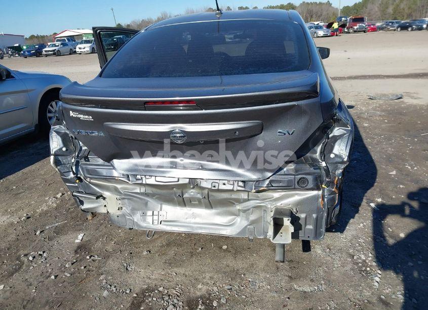 Photo 6 of 2019 Nissan Versa 1.6 SV (VIN 3N1CN7AP2KL830197)