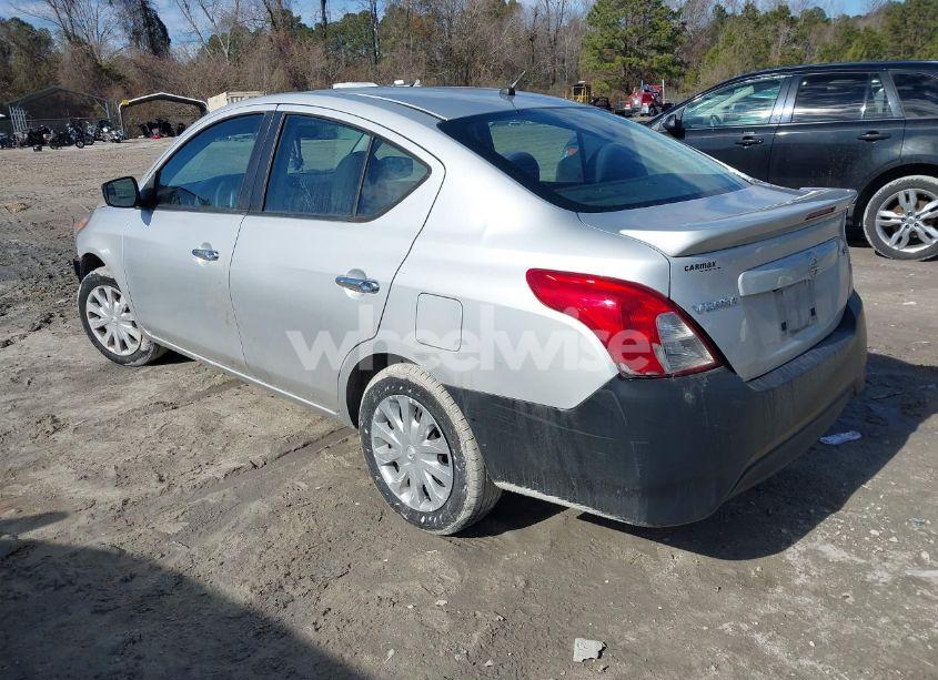 Photo 3 of 2019 Nissan Versa 1.6 SV (VIN 3N1CN7AP2KL845332)
