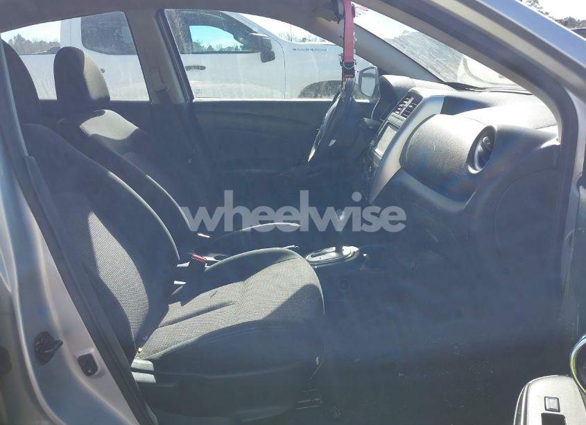 Photo 5 of 2019 Nissan Versa 1.6 SV (VIN 3N1CN7AP2KL845332)