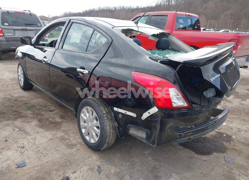 Photo 3 of 2019 Nissan Versa 1.6 SV (VIN 3N1CN7AP2KL846643)