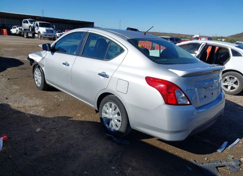 Photo 3 of 2019 Nissan Versa 1.6 SV (VIN 3N1CN7AP2KL859635)