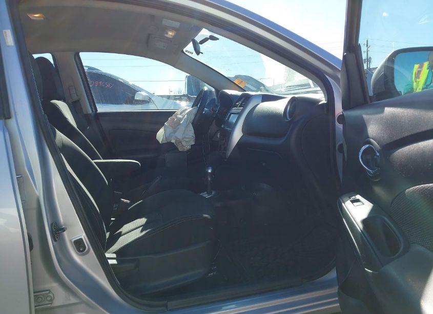 Photo 5 of 2019 Nissan Versa 1.6 SV (VIN 3N1CN7AP2KL859635)