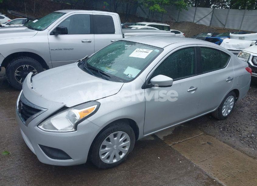 Photo 2 of 2019 Nissan Versa 1.6 SV (VIN 3N1CN7AP2KL868707)