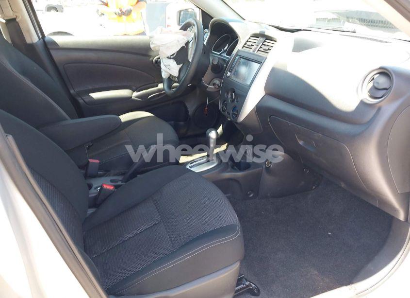Photo 5 of 2019 Nissan Versa 1.6 SV (VIN 3N1CN7AP2KL873700)