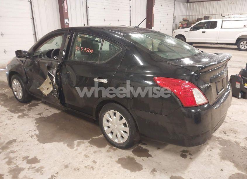 Photo 3 of 2019 Nissan Versa 1.6 SV (VIN 3N1CN7AP2KL879111)