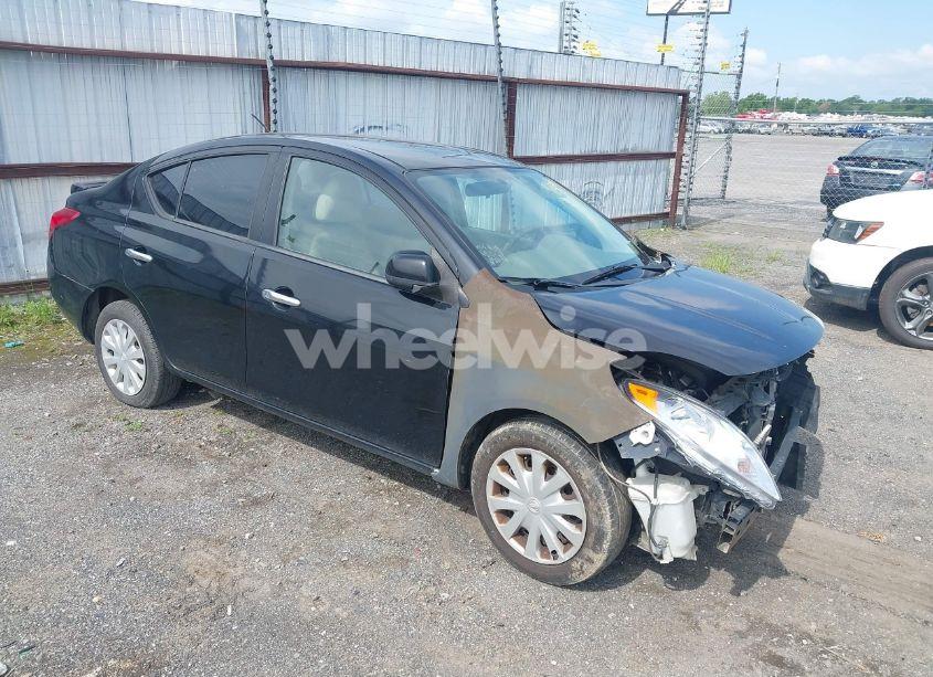 2013 Nissan Versa 1.6 SV (VIN 3N1CN7AP3DL847688) main photo