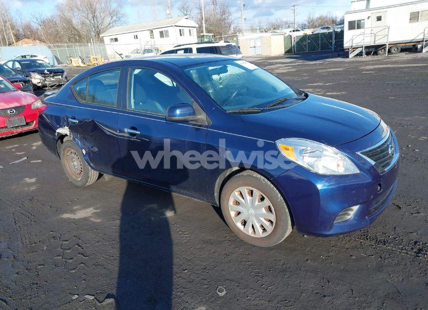 2013 Nissan Versa 1.6 SV (VIN 3N1CN7AP3DL878844) main photo