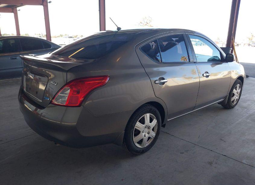 Photo 4 of 2014 Nissan Versa 1.6 SV (VIN 3N1CN7AP3EK451493)