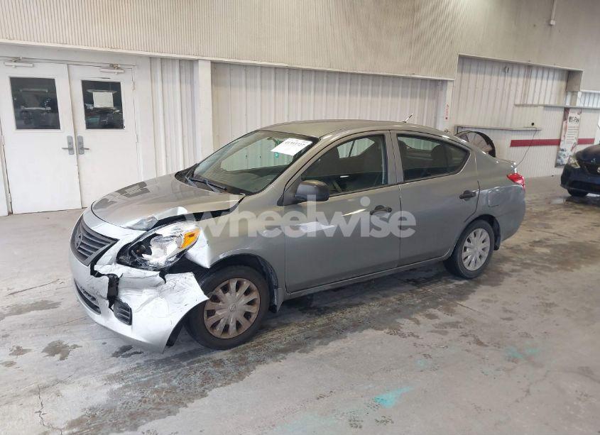 Photo 2 of 2014 Nissan Versa 1.6 S (VIN 3N1CN7AP3EL805085)