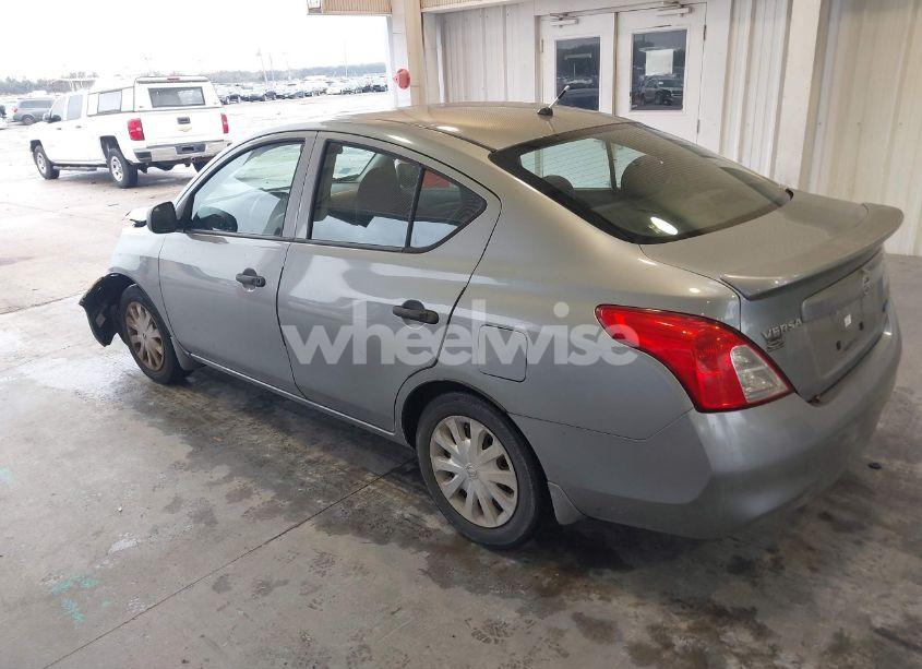 Photo 3 of 2014 Nissan Versa 1.6 S (VIN 3N1CN7AP3EL805085)