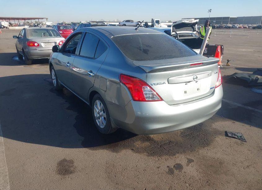 Photo 3 of 2014 Nissan Versa 1.6 SV (VIN 3N1CN7AP3EL810089)