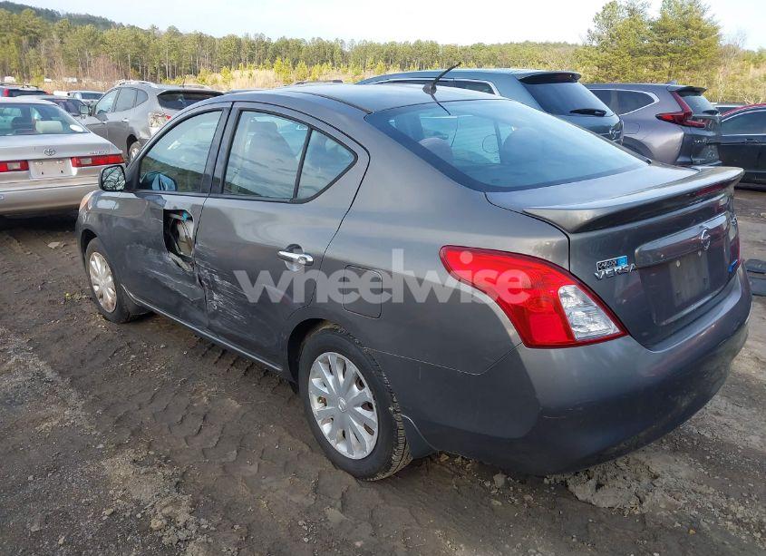 Photo 3 of 2014 Nissan Versa 1.6 SV (VIN 3N1CN7AP3EL813641)