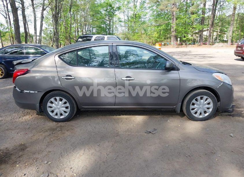 Photo 13 of 2014 Nissan Versa 1.6 SV (VIN 3N1CN7AP3EL828656)