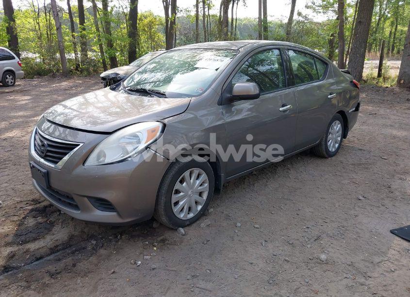 Photo 2 of 2014 Nissan Versa 1.6 SV (VIN 3N1CN7AP3EL828656)