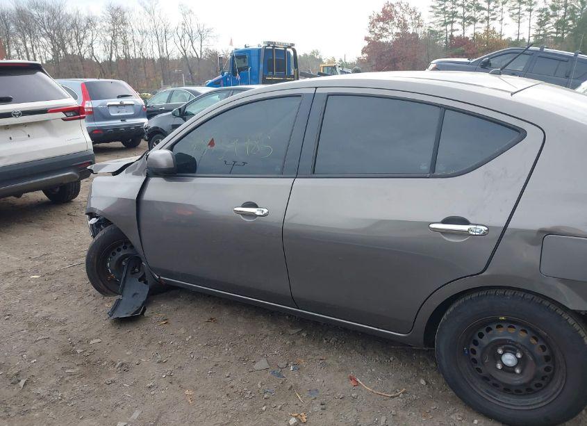 Photo 15 of 2014 Nissan Versa 1.6 SV (VIN 3N1CN7AP3EL834019)