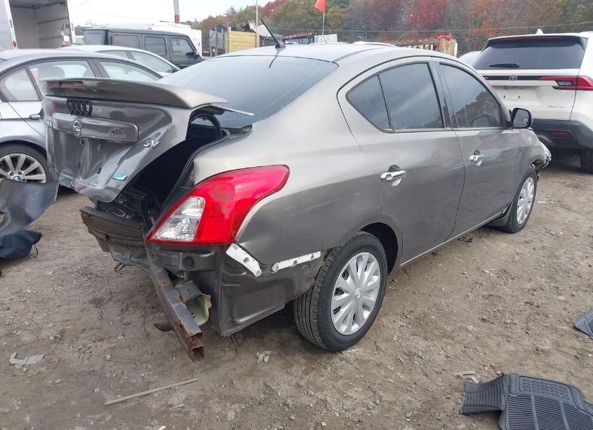 Photo 4 of 2014 Nissan Versa 1.6 SV (VIN 3N1CN7AP3EL834019)