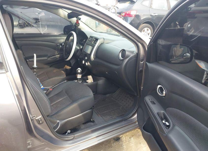 Photo 5 of 2014 Nissan Versa 1.6 SV (VIN 3N1CN7AP3EL834019)