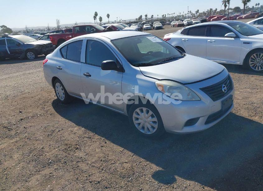 2014 Nissan Versa 1.6 S (VIN 3N1CN7AP3EL840841) main photo