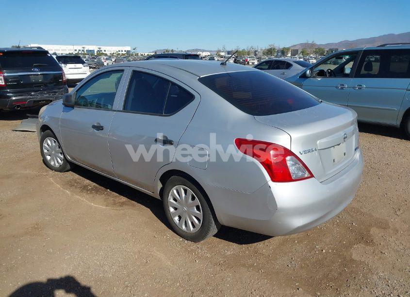 Photo 3 of 2014 Nissan Versa 1.6 S (VIN 3N1CN7AP3EL840841)