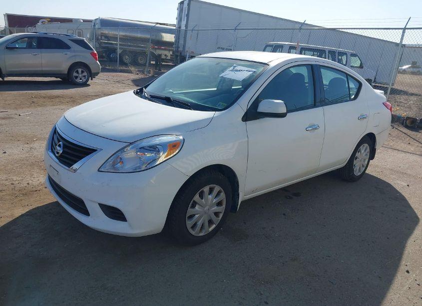Photo 2 of 2014 Nissan Versa 1.6 SV (VIN 3N1CN7AP3EL869384)