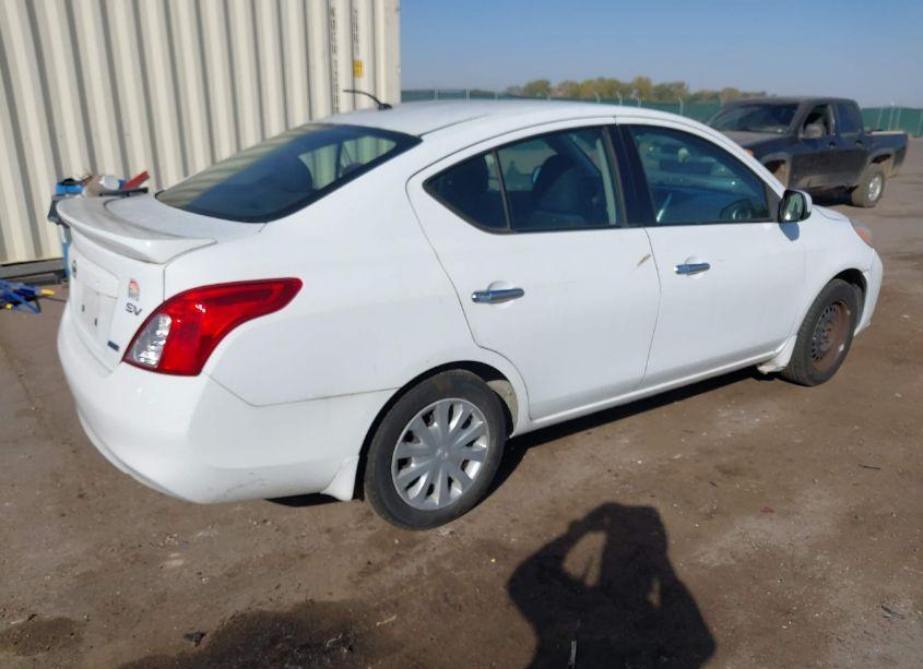Photo 4 of 2014 Nissan Versa 1.6 SV (VIN 3N1CN7AP3EL869384)