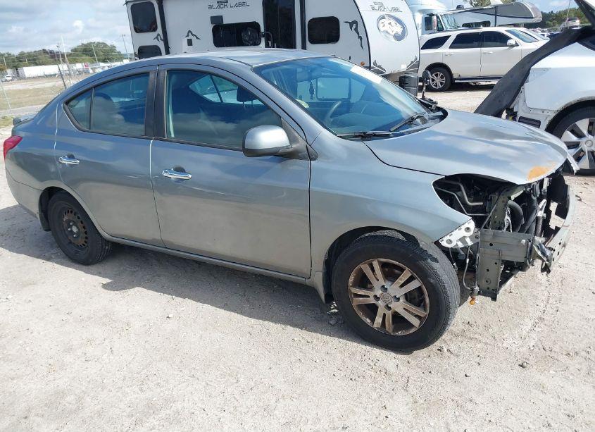 2014 Nissan Versa 1.6 SV (VIN 3N1CN7AP3EL876061) main photo