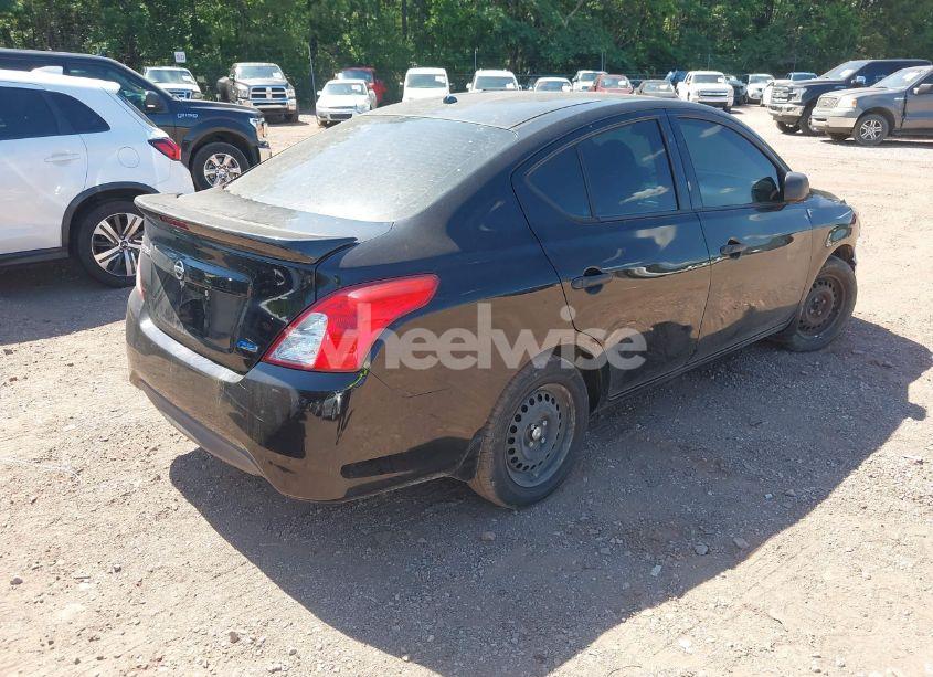 Photo 4 of 2015 Nissan Versa 1.6 S+ (VIN 3N1CN7AP3FL811308)