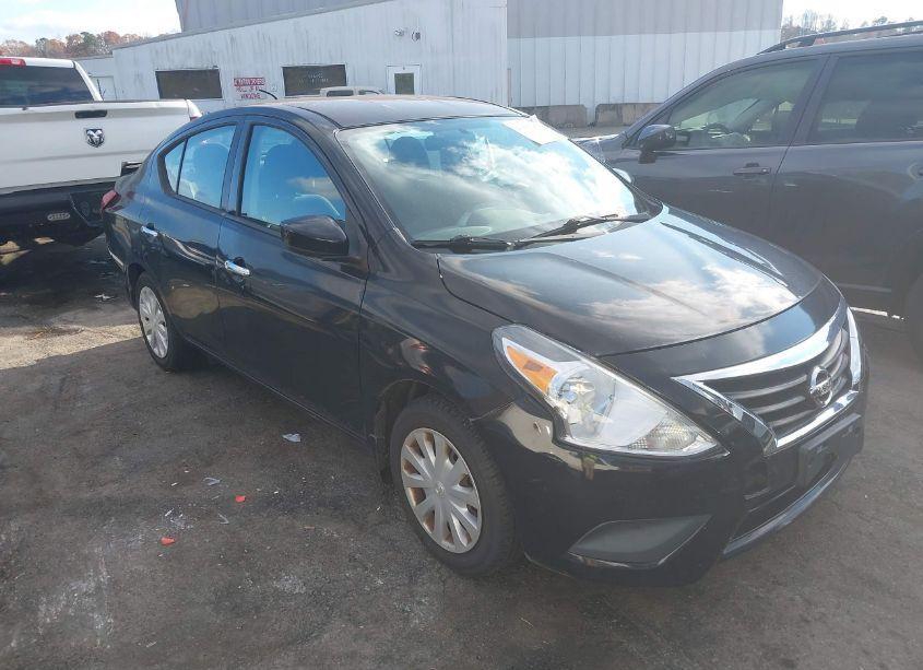 2015 Nissan Versa 1.6 S/1.6 S+/1.6 SL/1.6 SV (VIN 3N1CN7AP3FL812989) main photo