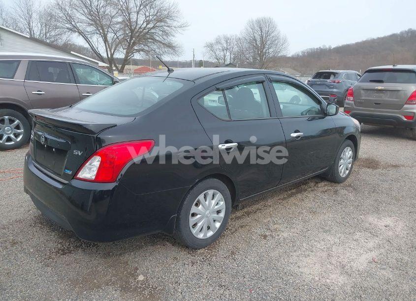 Photo 4 of 2015 Nissan Versa 1.6 SV (VIN 3N1CN7AP3FL836788)