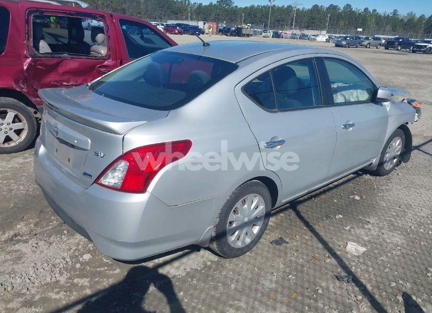 Photo 4 of 2015 Nissan Versa 1.6 SV (VIN 3N1CN7AP3FL870228)