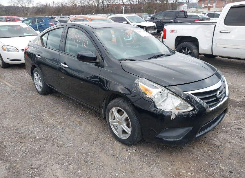 2015 Nissan Versa 1.6 SV (VIN 3N1CN7AP3FL874473) main photo