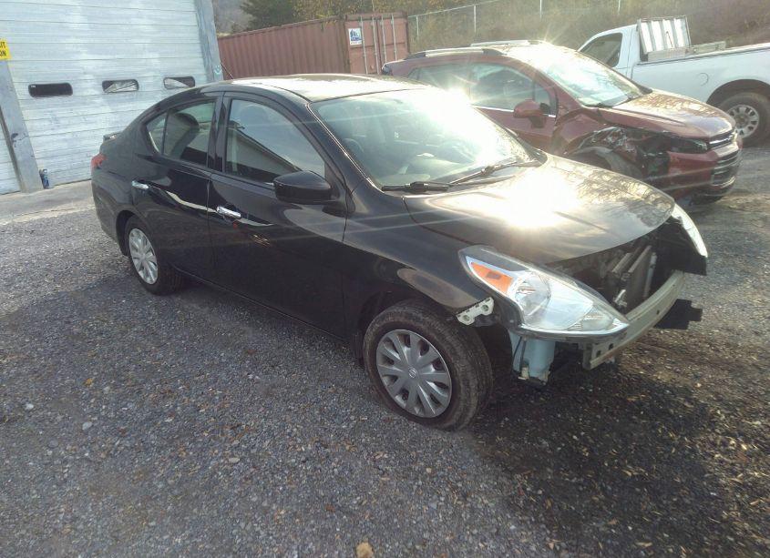 2015 Nissan Versa 1.6 S/1.6 S+/1.6 SL/1.6 SV (VIN 3N1CN7AP3FL910114) main photo