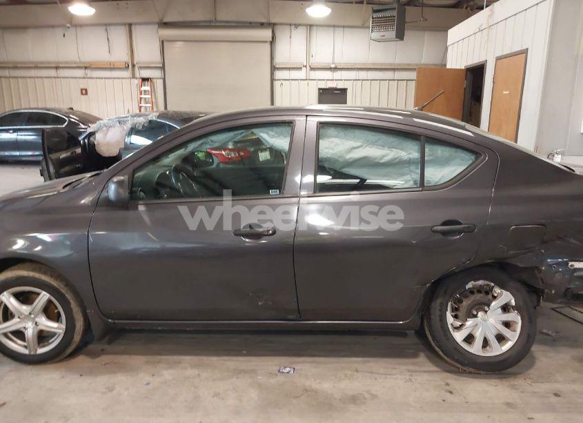 Photo 14 of 2015 Nissan Versa 1.6 S (VIN 3N1CN7AP3FL924014)